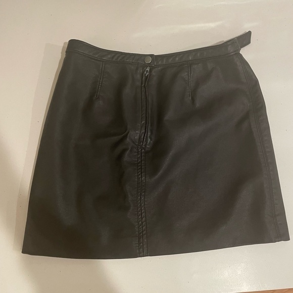 NWT Free People Faux Leather Skirt - Picture 3 of 7
